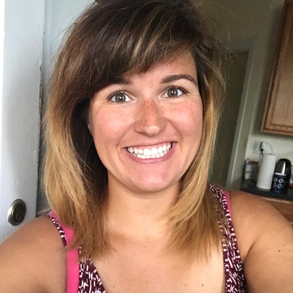 Meet your Posher, Dana - Picture 2 of 2